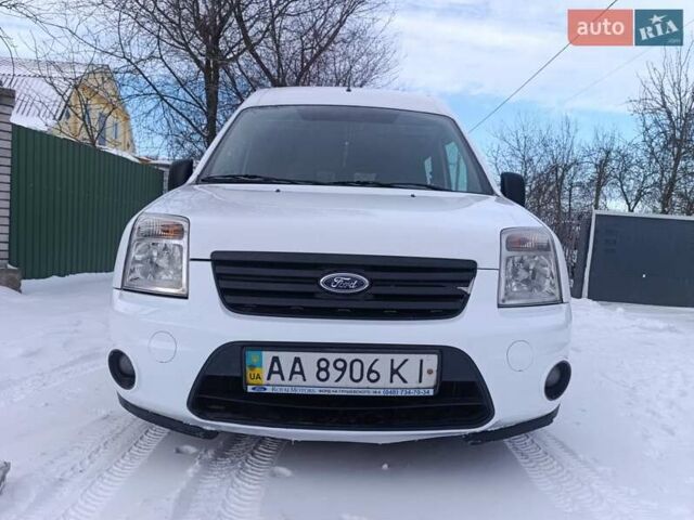 Белый Форд Транзит, объемом двигателя 1.75 л и пробегом 213 тыс. км за 5900 $, фото 1 на Automoto.ua