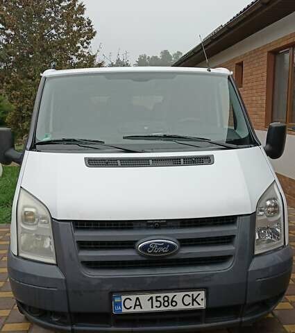 Білий Форд Транзит, об'ємом двигуна 2.2 л та пробігом 342 тис. км за 8600 $, фото 1 на Automoto.ua