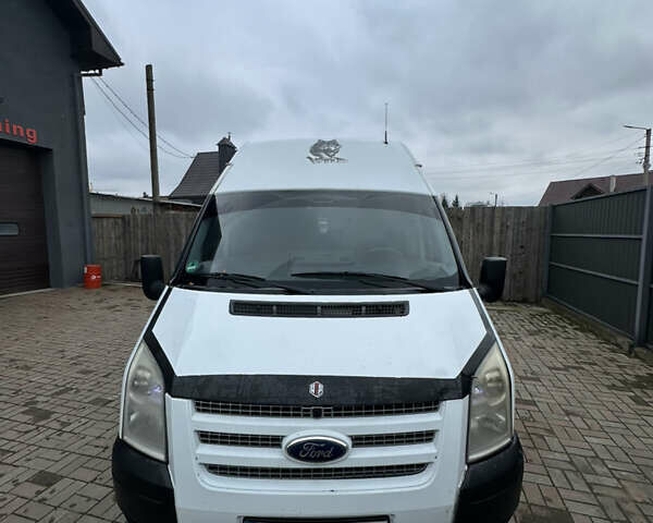 Білий Форд Транзит, об'ємом двигуна 2.2 л та пробігом 559 тис. км за 8000 $, фото 1 на Automoto.ua