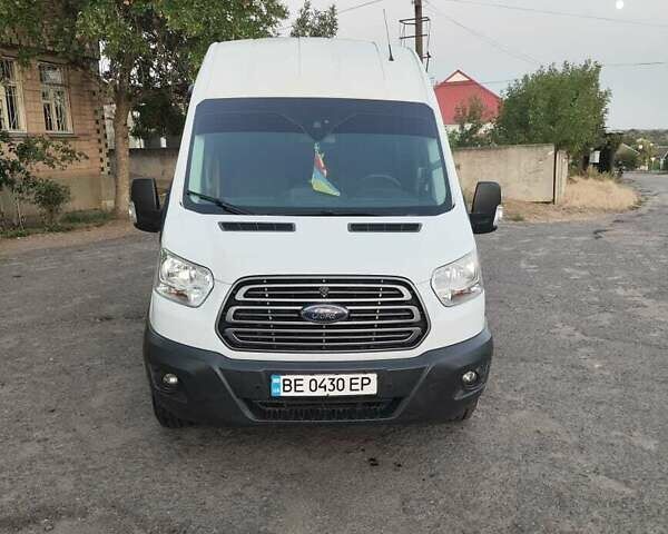 Белый Форд Транзит, объемом двигателя 2.2 л и пробегом 300 тыс. км за 18000 $, фото 1 на Automoto.ua