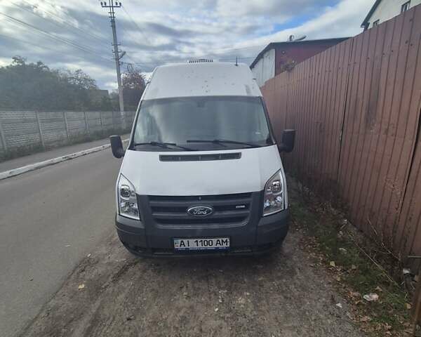 Білий Форд Транзит, об'ємом двигуна 2.4 л та пробігом 500 тис. км за 6000 $, фото 1 на Automoto.ua