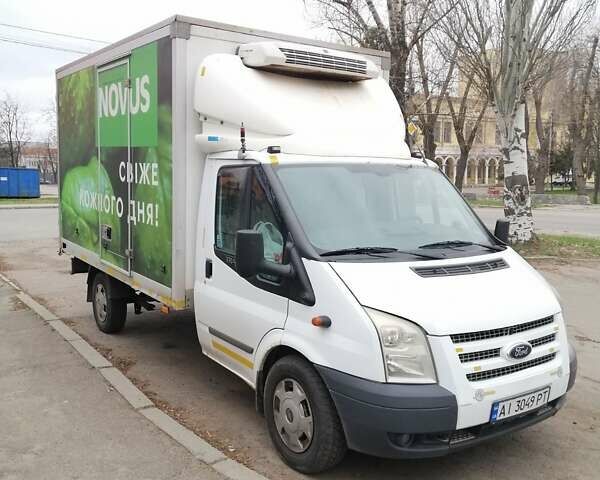 Белый Форд Транзит, объемом двигателя 2.2 л и пробегом 411 тыс. км за 11500 $, фото 1 на Automoto.ua