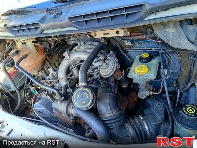 Белый Форд Транзит, объемом двигателя 2.5 л и пробегом 0 тыс. км за 3500 $, фото 1 на Automoto.ua