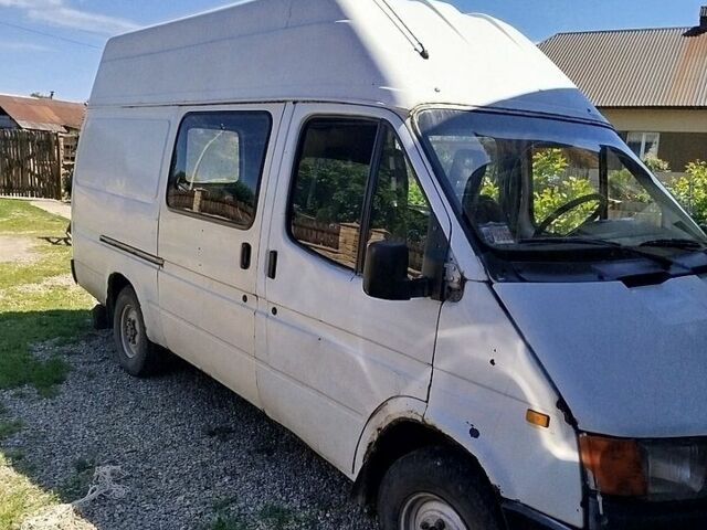 Білий Форд Транзит, об'ємом двигуна 2.5 л та пробігом 158 тис. км за 1800 $, фото 1 на Automoto.ua