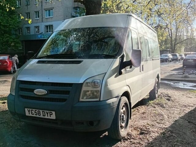 Белый Форд Транзит, объемом двигателя 2.2 л и пробегом 150 тыс. км за 3800 $, фото 1 на Automoto.ua