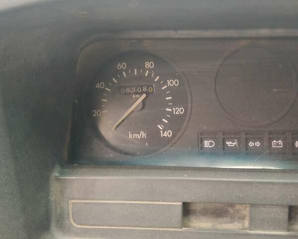 Білий Форд Транзит, об'ємом двигуна 2.5 л та пробігом 100 тис. км за 2000 $, фото 1 на Automoto.ua