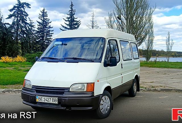 Белый Форд Транзит, объемом двигателя 2.5 л и пробегом 0 тыс. км за 1850 $, фото 1 на Automoto.ua