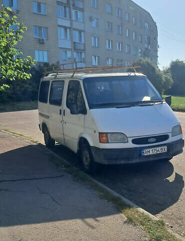 Форд Транзит 1993 в Житомире на Automoto.ua Белый Форд Транзит, объемом двигателя 2.5 л и пробегом 100 тыс. км за 1350 $, фото 1 на Automoto.ua