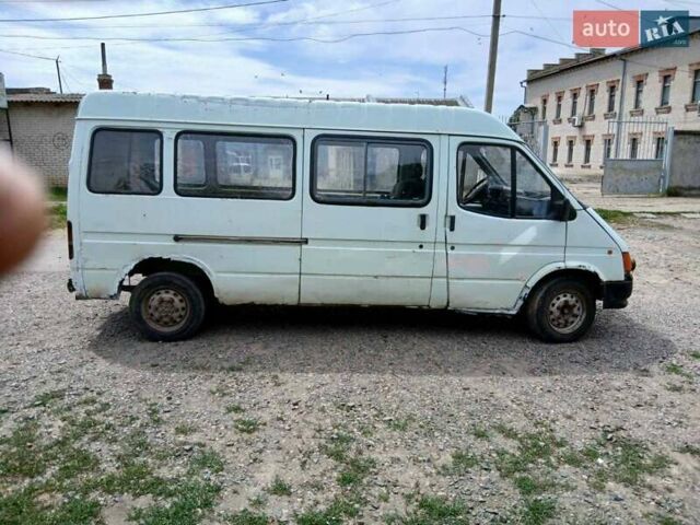 Белый Форд Транзит, объемом двигателя 2.5 л и пробегом 350 тыс. км за 1700 $, фото 1 на Automoto.ua