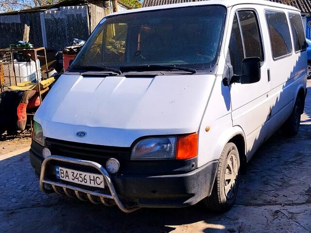 Білий Форд Транзит, об'ємом двигуна 2.5 л та пробігом 0 тис. км за 2850 $, фото 1 на Automoto.ua