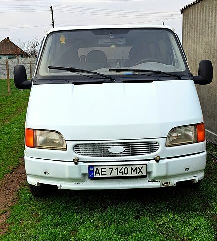 Белый Форд Транзит, объемом двигателя 2.5 л и пробегом 0 тыс. км за 3000 $, фото 1 на Automoto.ua