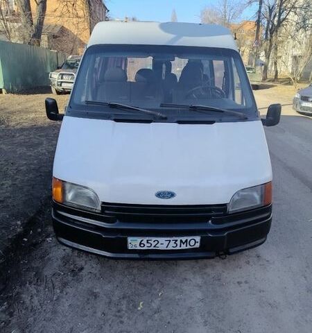 Білий Форд Транзит, об'ємом двигуна 2.5 л та пробігом 250 тис. км за 1500 $, фото 1 на Automoto.ua
