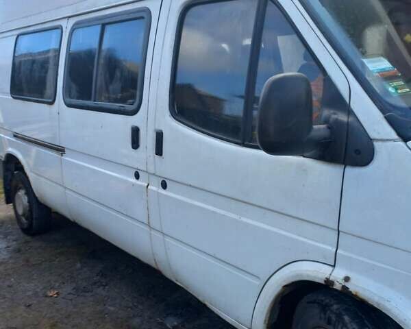 Білий Форд Транзит, об'ємом двигуна 2.5 л та пробігом 420 тис. км за 3000 $, фото 1 на Automoto.ua