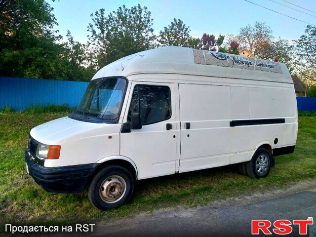 Білий Форд Транзит, об'ємом двигуна 2.5 л та пробігом 200 тис. км за 2200 $, фото 1 на Automoto.ua