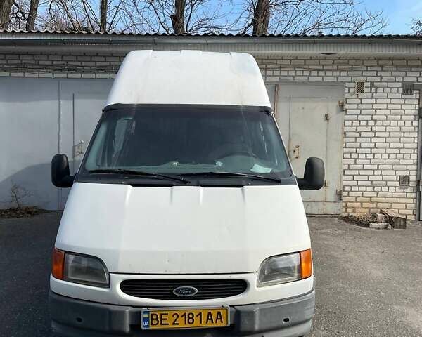 Білий Форд Транзит, об'ємом двигуна 2.5 л та пробігом 622 тис. км за 2416 $, фото 1 на Automoto.ua