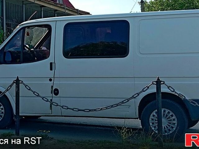 Білий Форд Транзит, об'ємом двигуна 2.5 л та пробігом 400 тис. км за 4300 $, фото 1 на Automoto.ua
