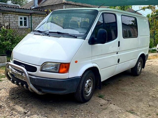 Білий Форд Транзит, об'ємом двигуна 2.5 л та пробігом 400 тис. км за 3500 $, фото 1 на Automoto.ua