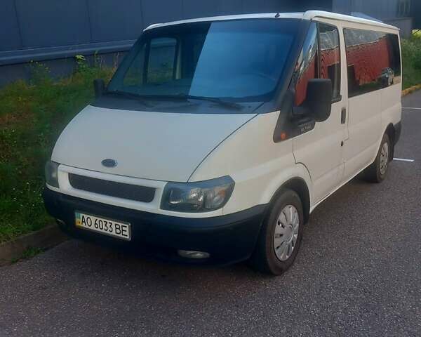 Форд Транзит 2003 в Тячеве на Automoto.ua Белый Форд Транзит, объемом двигателя 2 л и пробегом 342 тыс. км за 4200 $, фото 1 на Automoto.ua