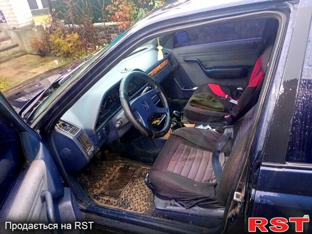 Белый Форд Транзит, объемом двигателя 2 л и пробегом 286 тыс. км за 5700 $, фото 1 на Automoto.ua