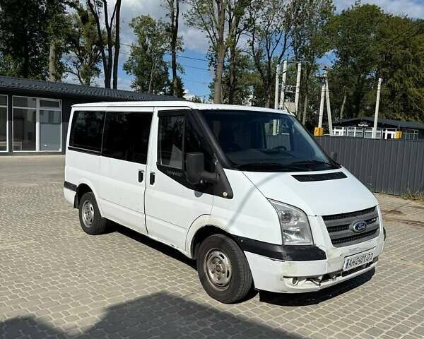 Білий Форд Транзит, об'ємом двигуна 2.2 л та пробігом 100 тис. км за 4500 $, фото 1 на Automoto.ua