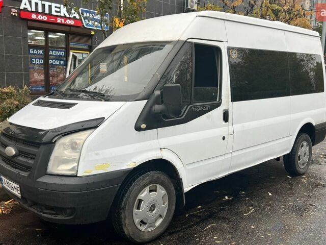 Білий Форд Транзит, об'ємом двигуна 2.4 л та пробігом 300 тис. км за 5500 $, фото 1 на Automoto.ua