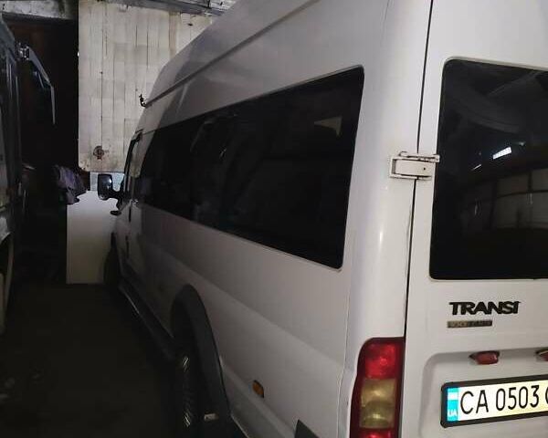Білий Форд Транзит, об'ємом двигуна 2.4 л та пробігом 430 тис. км за 13000 $, фото 1 на Automoto.ua