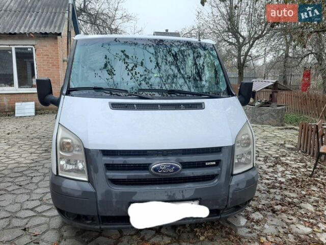Белый Форд Транзит, объемом двигателя 2.2 л и пробегом 350 тыс. км за 7800 $, фото 1 на Automoto.ua