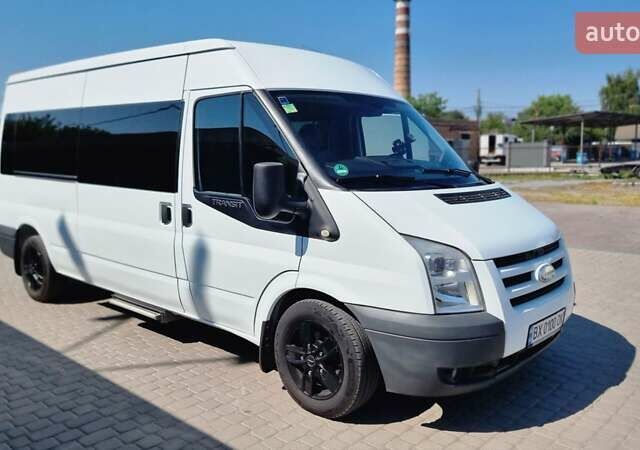 Белый Форд Транзит, объемом двигателя 2.2 л и пробегом 350 тыс. км за 10500 $, фото 1 на Automoto.ua