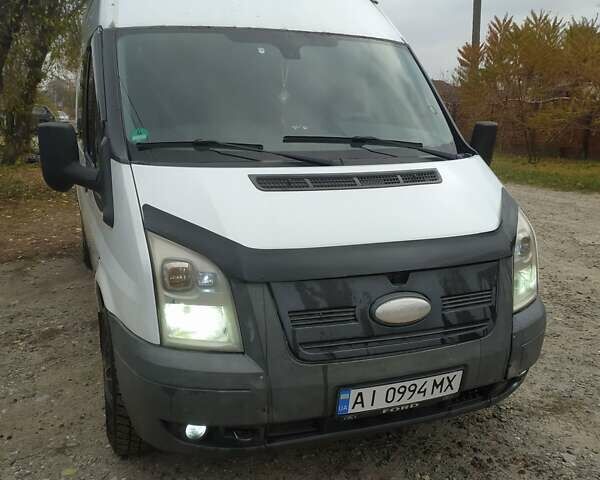 Білий Форд Транзит, об'ємом двигуна 2.2 л та пробігом 430 тис. км за 8300 $, фото 1 на Automoto.ua