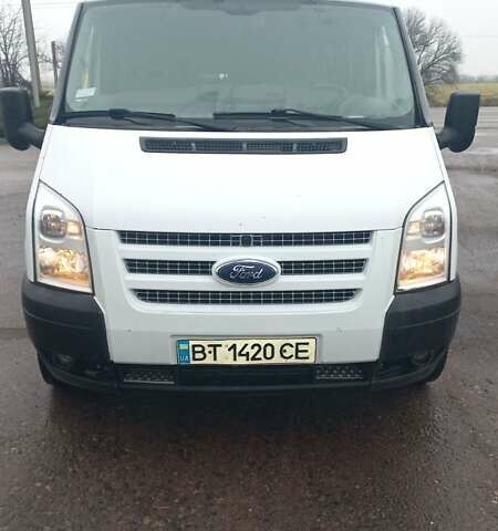 Білий Форд Транзит, об'ємом двигуна 2.2 л та пробігом 270 тис. км за 10500 $, фото 1 на Automoto.ua