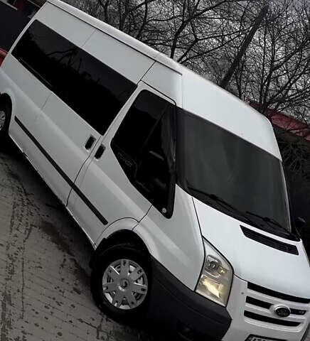 Білий Форд Транзит, об'ємом двигуна 2.2 л та пробігом 281 тис. км за 12000 $, фото 1 на Automoto.ua