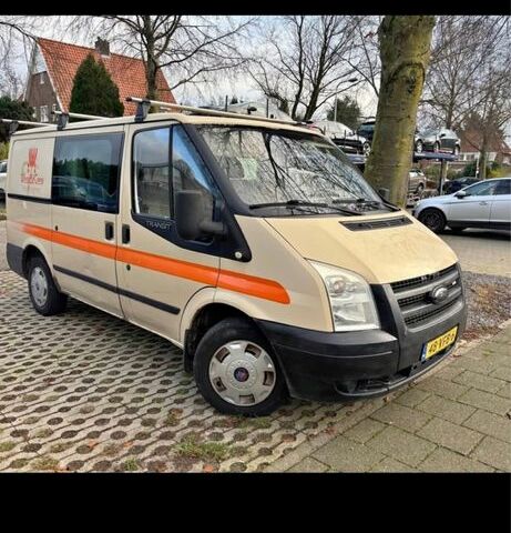 Бежевый Форд Транзит, объемом двигателя 2.5 л и пробегом 148 тыс. км за 4113 $, фото 1 на Automoto.ua