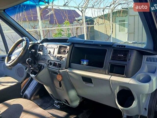 Чорний Форд Транзит, об'ємом двигуна 2.2 л та пробігом 248 тис. км за 8500 $, фото 1 на Automoto.ua
