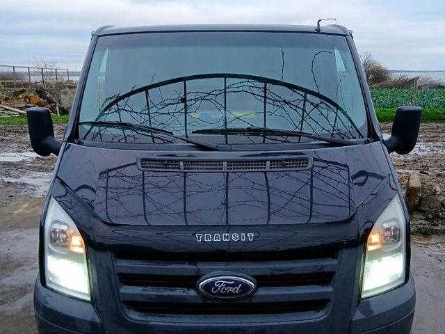 Черный Форд Транзит, объемом двигателя 2.2 л и пробегом 248 тыс. км за 8500 $, фото 1 на Automoto.ua