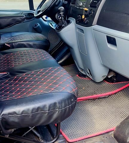 Черный Форд Транзит, объемом двигателя 2.2 л и пробегом 507 тыс. км за 9000 $, фото 1 на Automoto.ua