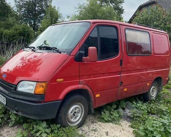 Красный Форд Транзит, объемом двигателя 2.5 л и пробегом 250 тыс. км за 2100 $, фото 1 на Automoto.ua