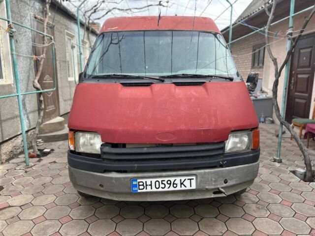 Червоний Форд Транзит, об'ємом двигуна 2.5 л та пробігом 450 тис. км за 1200 $, фото 1 на Automoto.ua