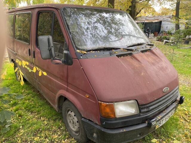 Форд Транзит 1998 у Очакове на Automoto.ua Червоний Форд Транзит, об'ємом двигуна 2.5 л та пробігом 300 тис. км за 2000 $, фото 1 на Automoto.ua