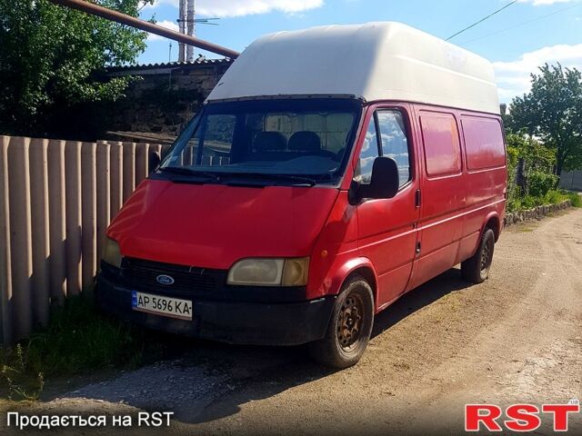 Красный Форд Транзит, объемом двигателя 2 л и пробегом 200 тыс. км за 2000 $, фото 1 на Automoto.ua