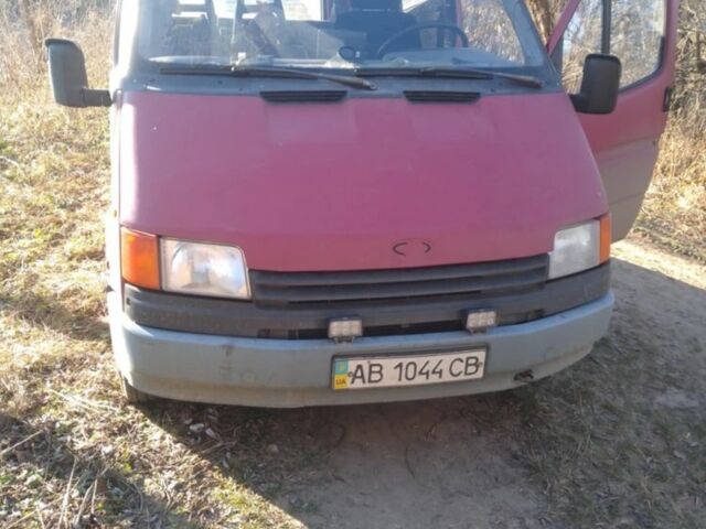 Красный Форд Транзит, объемом двигателя 2.5 л и пробегом 3 тыс. км за 1600 $, фото 1 на Automoto.ua