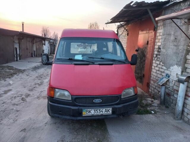 Красный Форд Транзит, объемом двигателя 2.5 л и пробегом 400 тыс. км за 1700 $, фото 1 на Automoto.ua