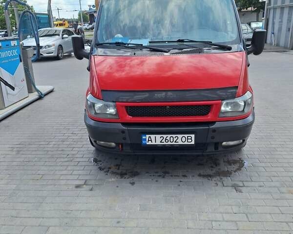 Красный Форд Транзит, объемом двигателя 2 л и пробегом 300 тыс. км за 6700 $, фото 1 на Automoto.ua