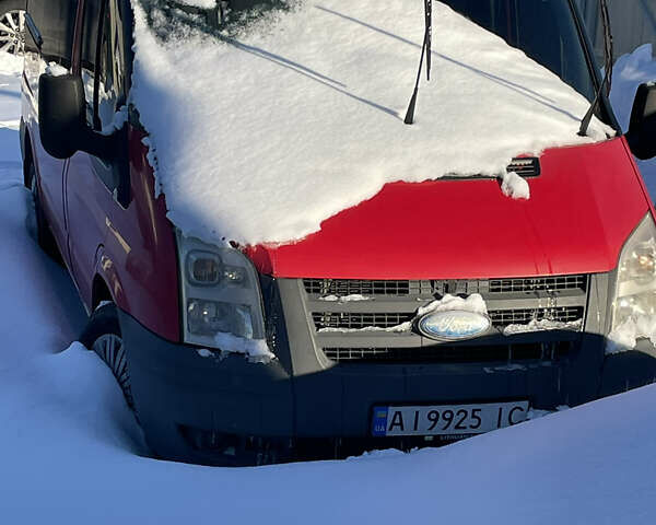Красный Форд Транзит, объемом двигателя 2.2 л и пробегом 400 тыс. км за 6600 $, фото 1 на Automoto.ua