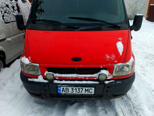 Красный Форд Транзит, объемом двигателя 2 л и пробегом 358 тыс. км за 4600 $, фото 1 на Automoto.ua