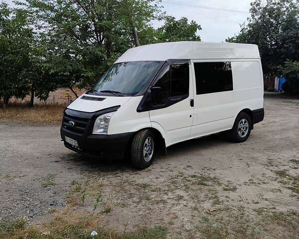 Форд Транзит, объемом двигателя 2.2 л и пробегом 293 тыс. км за 7000 $, фото 1 на Automoto.ua