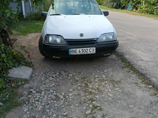 Форд Транзит, об'ємом двигуна 2 л та пробігом 186 тис. км за 20900 $, фото 1 на Automoto.ua