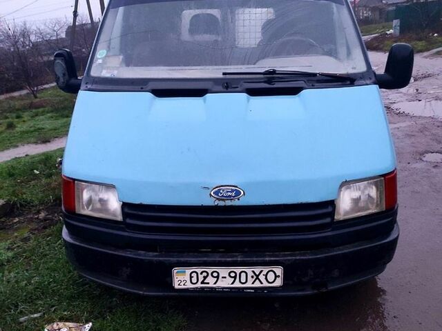 Форд Транзит, объемом двигателя 2.5 л и пробегом 0 тыс. км за 1250 $, фото 1 на Automoto.ua