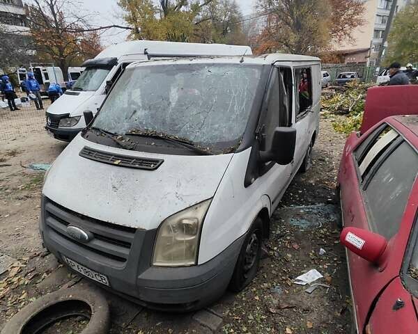 Форд Транзит, объемом двигателя 2.2 л и пробегом 200 тыс. км за 3000 $, фото 1 на Automoto.ua