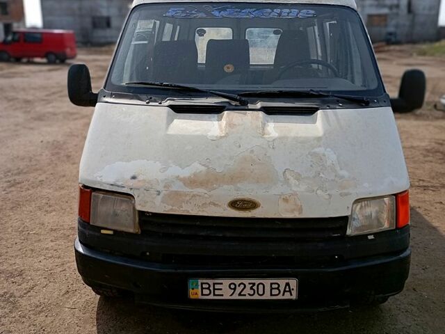 Форд Транзит, объемом двигателя 25 л и пробегом 300 тыс. км за 1800 $, фото 1 на Automoto.ua