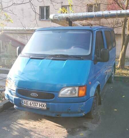 Форд Транзит, объемом двигателя 2 л и пробегом 402 тыс. км за 2050 $, фото 1 на Automoto.ua
